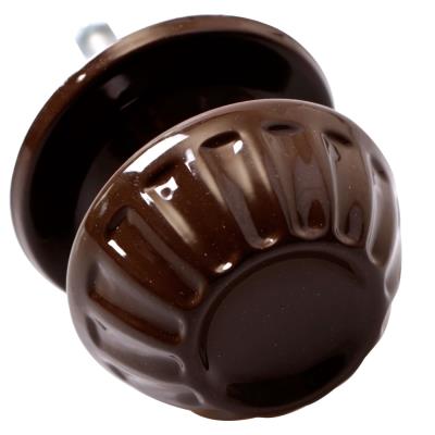 GÖZDE KAHVERENGİ KAPI BABASI